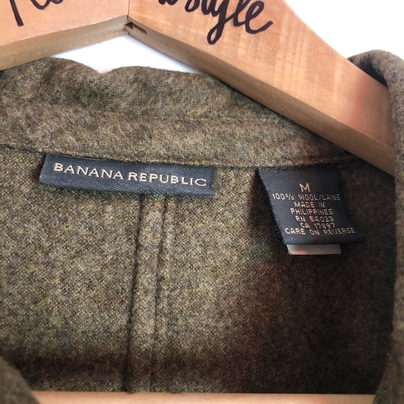 ๐ Banana Republic ๐ 100% Wool Blazer & Skirt Set - Picture 5 of 14